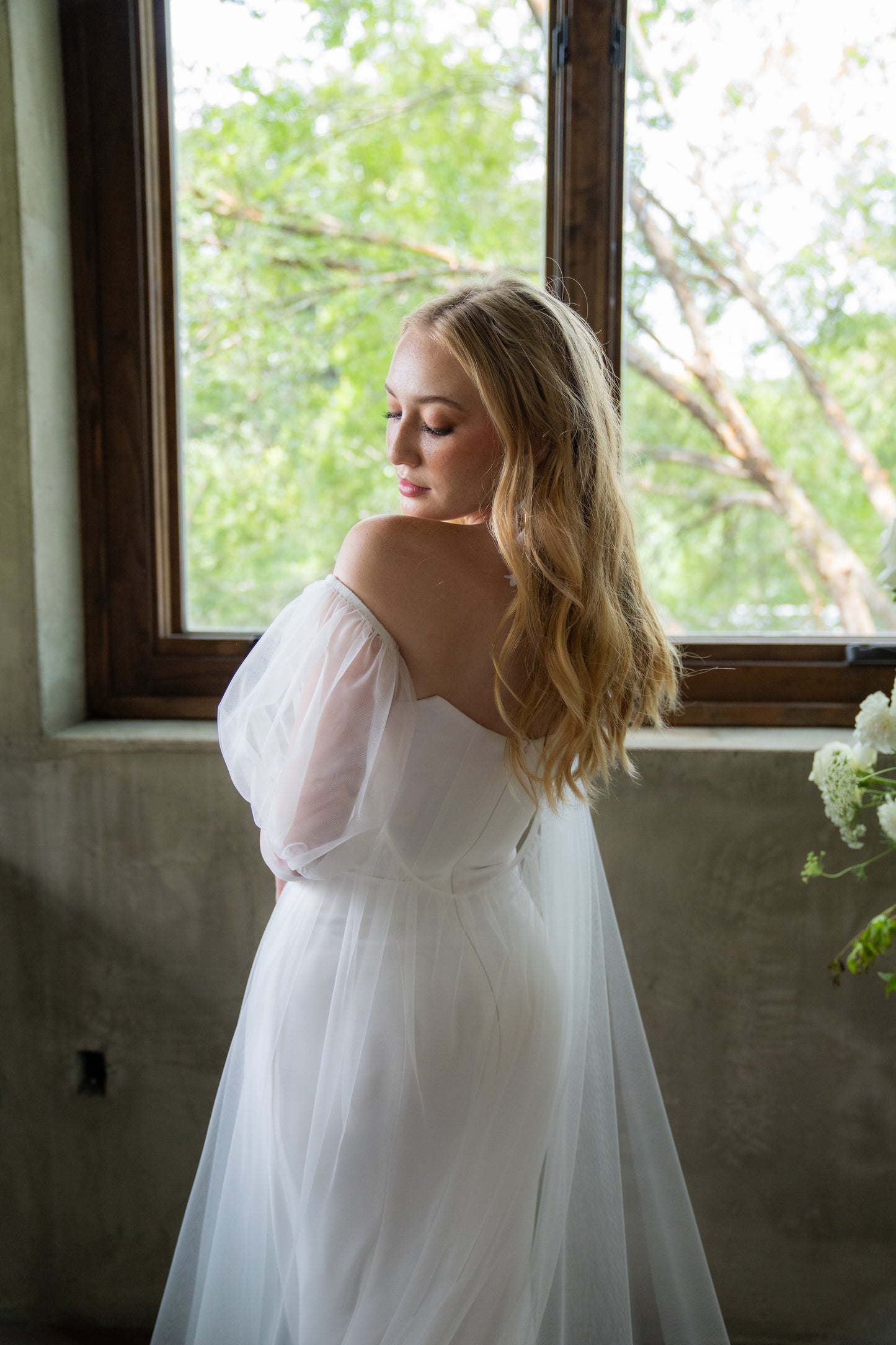 Juliet Tulle Sleeve Cape