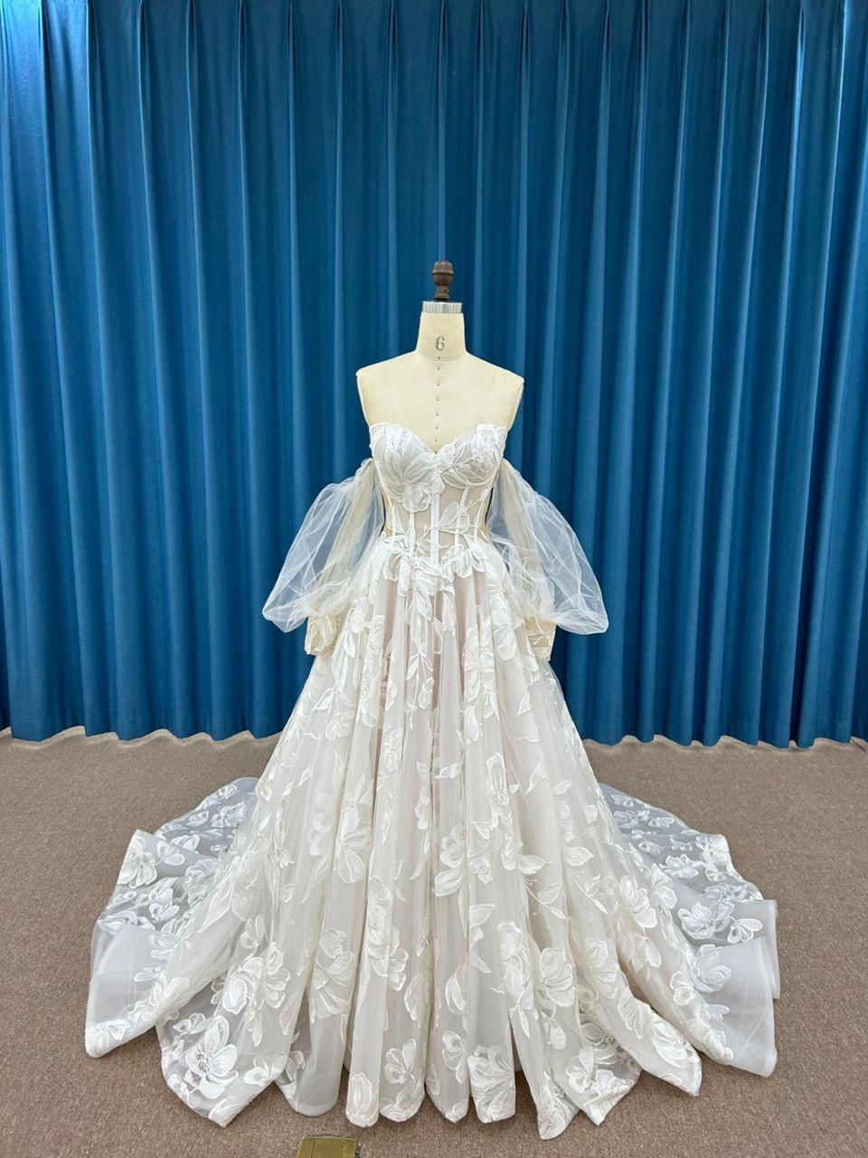 Magnolia Lace (1 Yard)