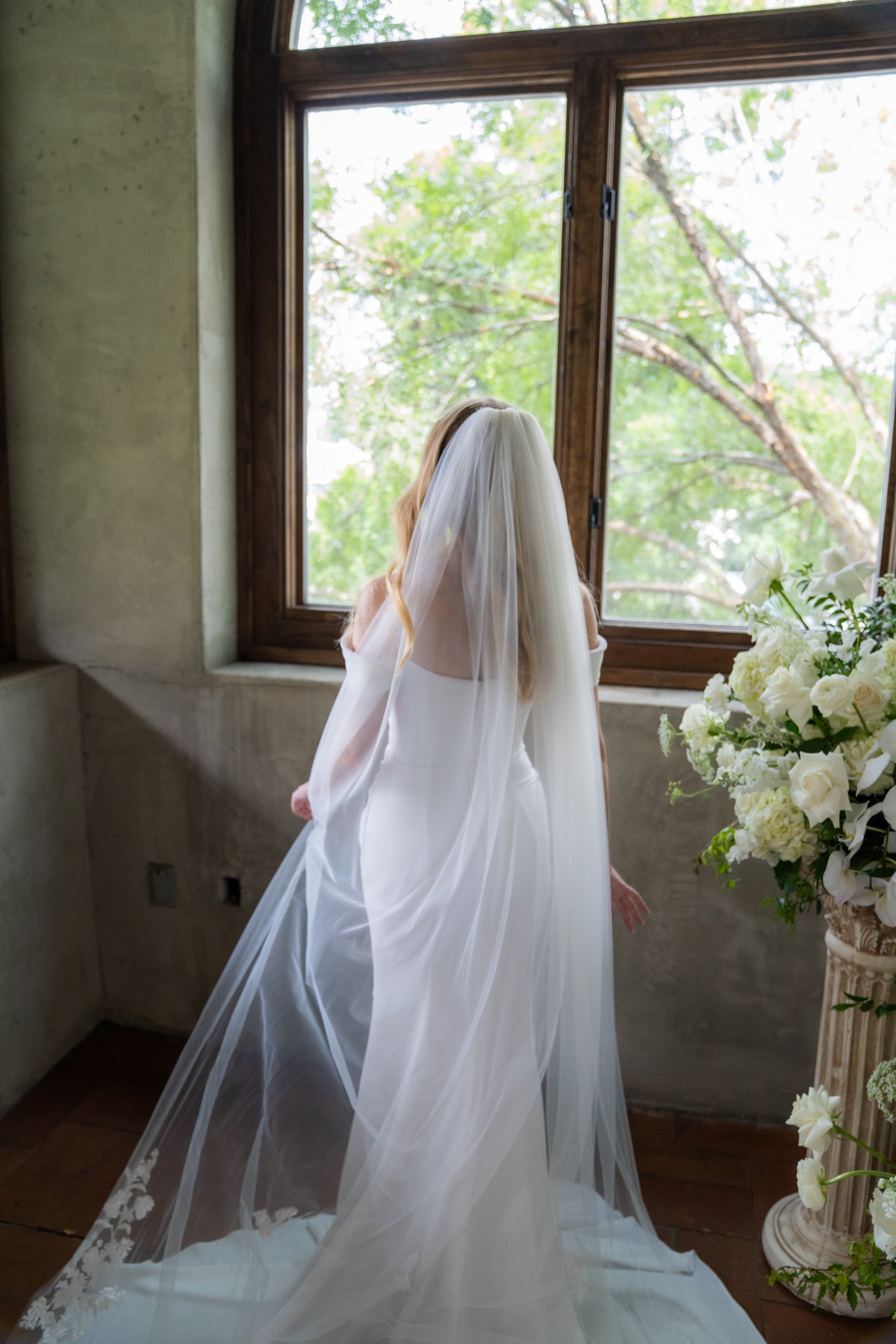 Cascading Lace Cathedral Veil