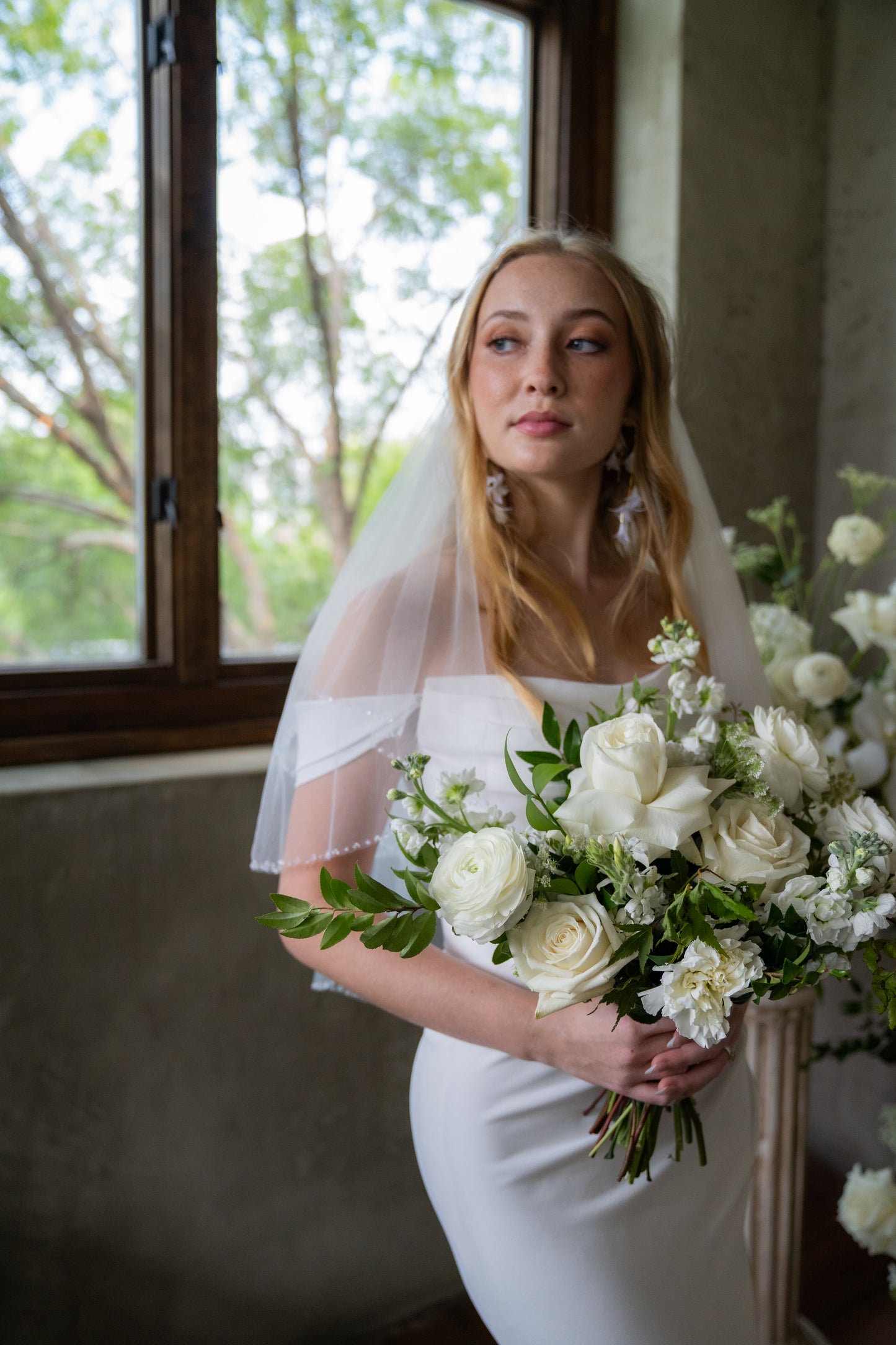 Two Tiered Crystal Edge Veil