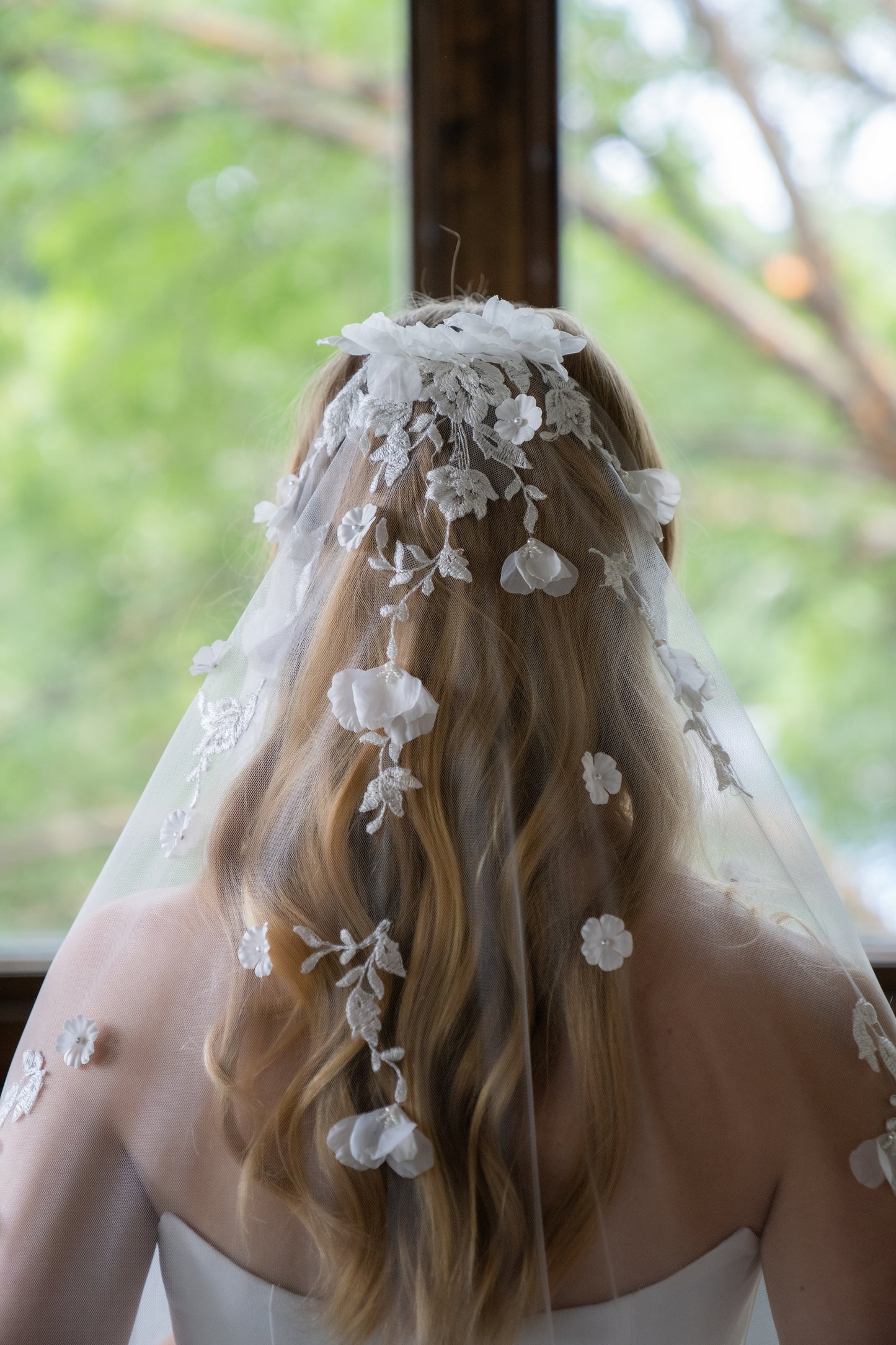 Waterfall 3D Floral Cathedral Veil